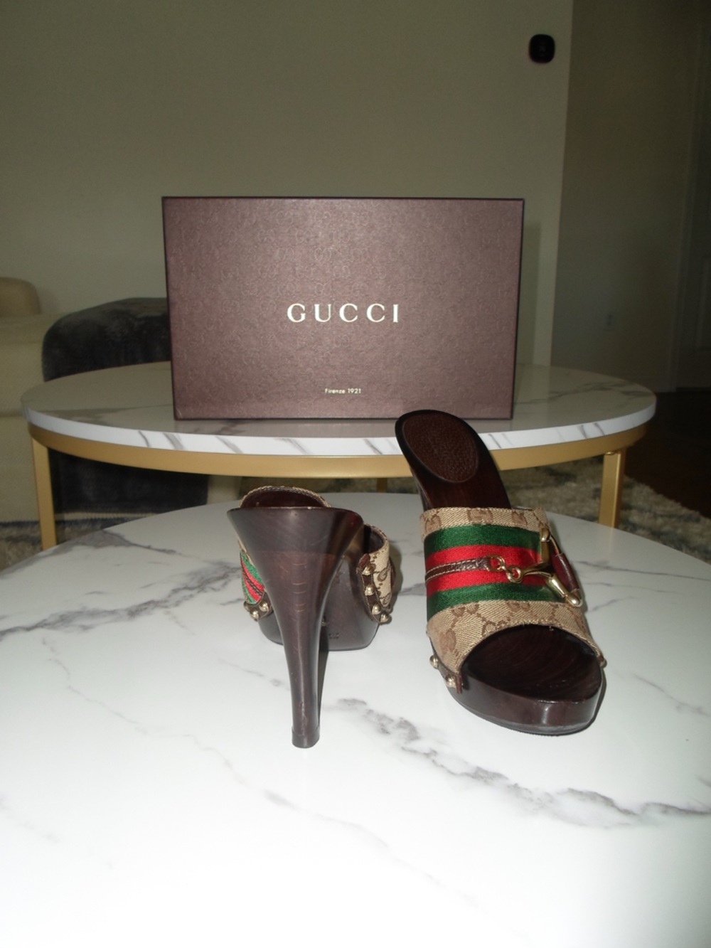 Gucci Brown GG Canvas Wood Platform Slides with Red and Green Web - Picture 4 of 16
